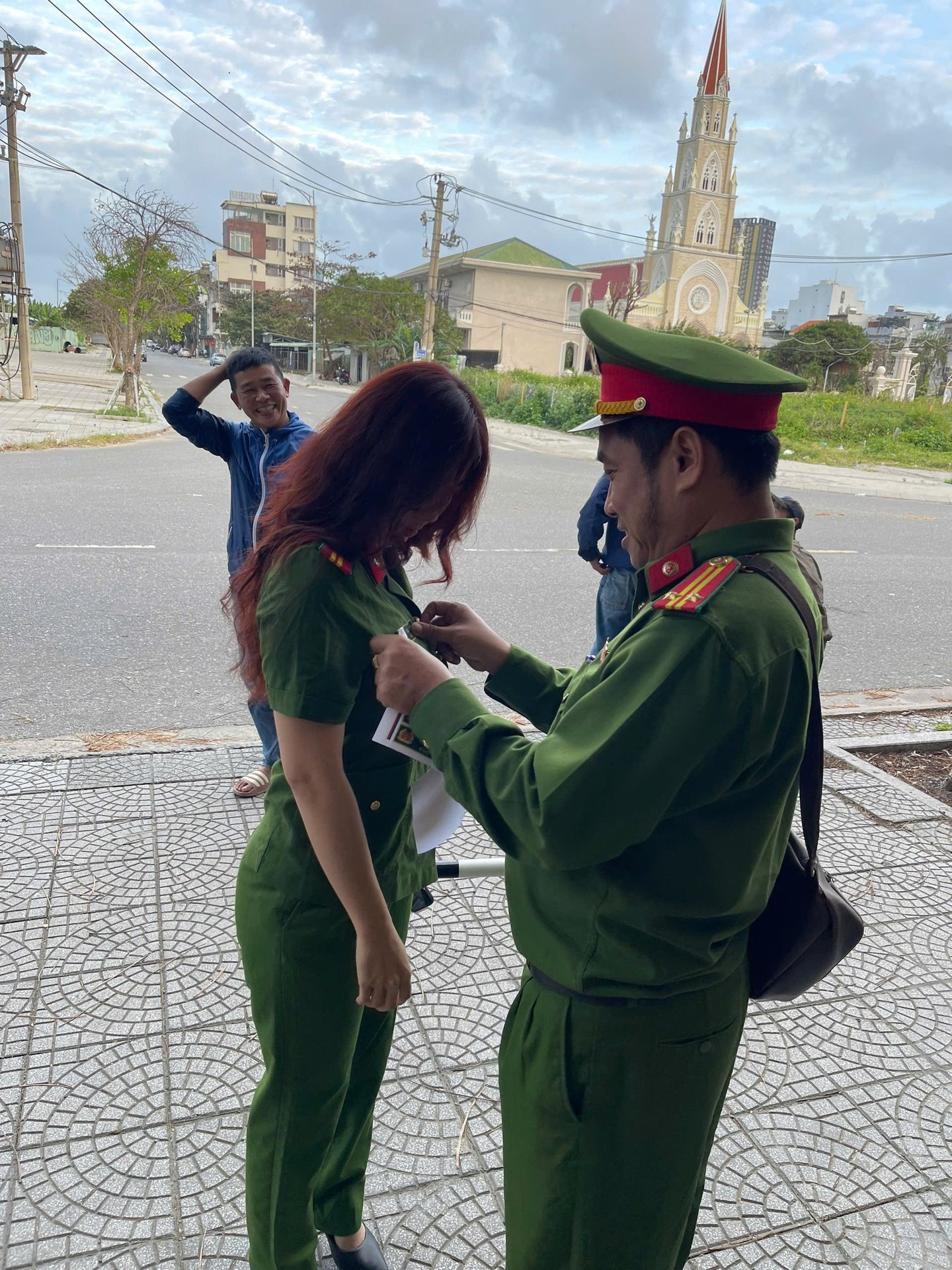 Danh tính dàn nhân vật trong clip “xào ke” triệu view của Công an Đà Nẵng: Gặp khó vì diễn quá nhập vai- Ảnh 4.