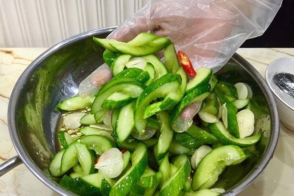 Cách làm 2 món dưa góp chua ngọt cực ngon, giải ngấy ngày Tết