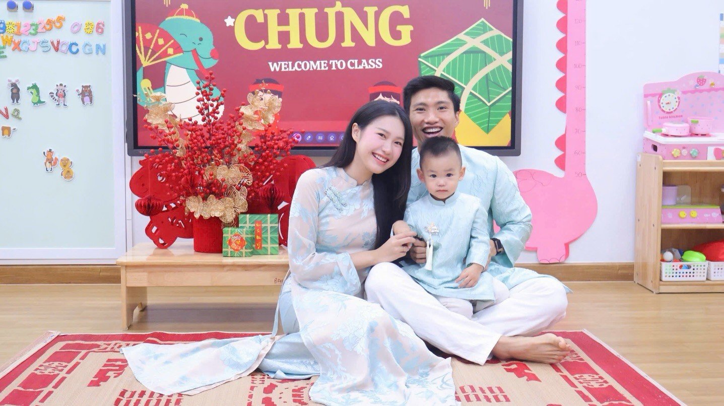 Biệt thự mấy chục tỷ của Đoàn Văn Hậu tràn ngập sắc hoa đón Tết, tiểu thư Doãn Hải My khéo chăm quá đi!- Ảnh 2.