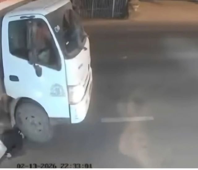 xe-tai-can-qua-dau-nguoi-sau-tai-nan