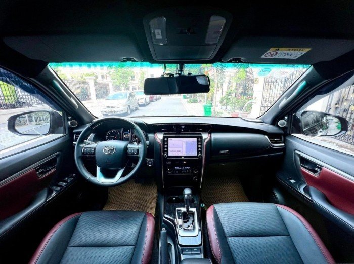 Quyết ‘ăn thua đủ’ với Ford Everest, Toyota Fortuner giảm giá lăn bánh giữa tháng 2/2026 cực rẻ ảnh 5