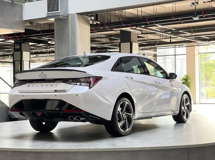 Giá lăn bánh Hyundai Elantra giảm ‘không phanh’ giữa tháng 2/2026, ‘chơi tới bến’ Kia K3 và Mazda3 ảnh 4