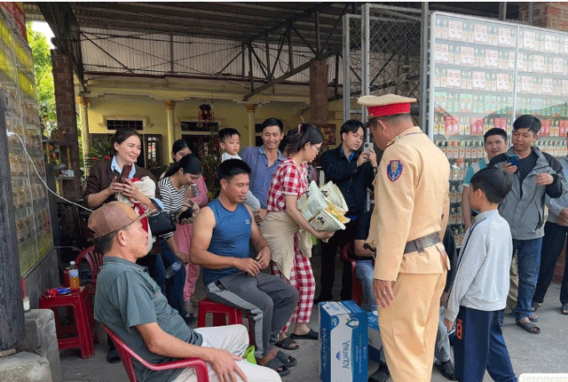 Tai-xe-bo-mac-hanh-khach-2