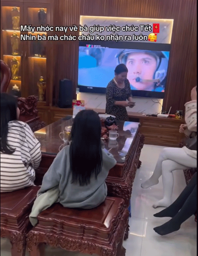 Chu-nha-choang-ve-co-ngoi-cua-giup-viec-4