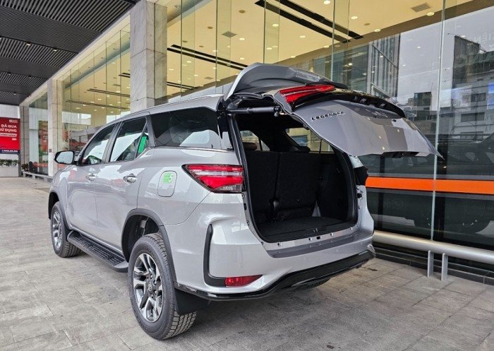 Giá lăn bánh Toyota Fortuner cuối tháng 2/2026 giảm cực sốc, quyết ‘chơi tất tay’ với Ford Everest ảnh 4