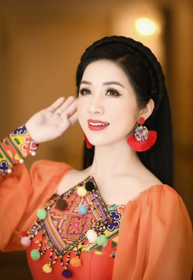 nghe-si-uu-tu-phuong-nga