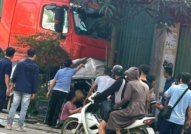 xe-bon-va-o-to-con-1