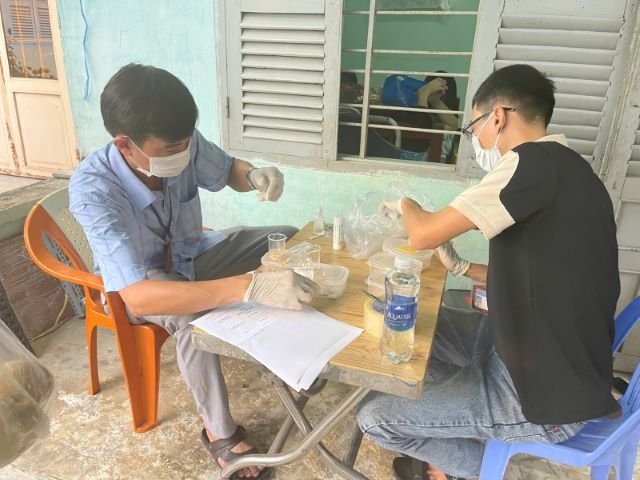 kiem-tra-quan-banh-mi-ngo-doc