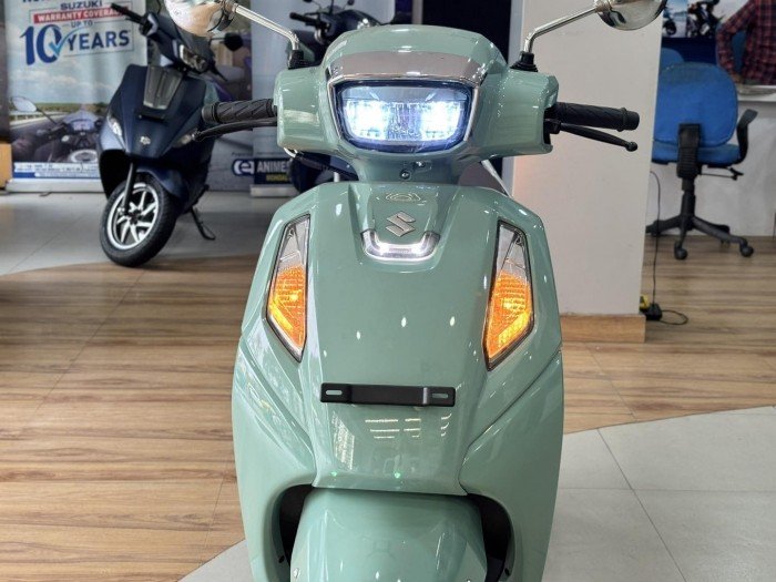 Suzuki-Access-125-8
