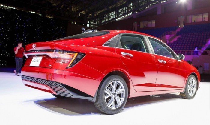 Giá lăn bánh Hyundai Accent mới nhất đầu tháng 3/2026 ‘rẻ như cho’, hạ gục Honda City và Toyota Vios ảnh 2