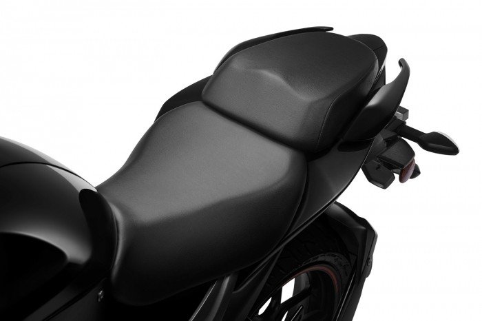 Suzuki-Gixxer-150-abs-7