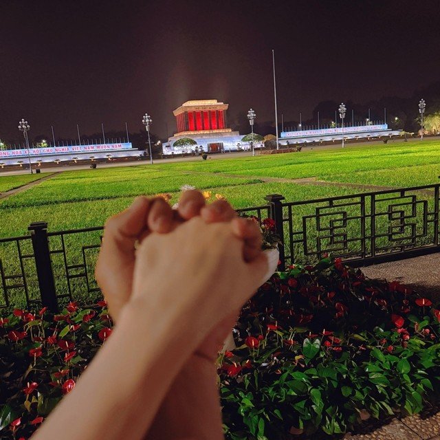 ban-trai-hoa-minzy-7