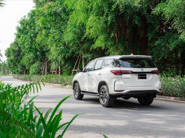 ‘Chơi tới bến’ Ford Everest, Toyota Fortuner giảm giá lăn bánh về mức ‘rẻ như bèo’ đầu tháng 3/2026 ảnh 3