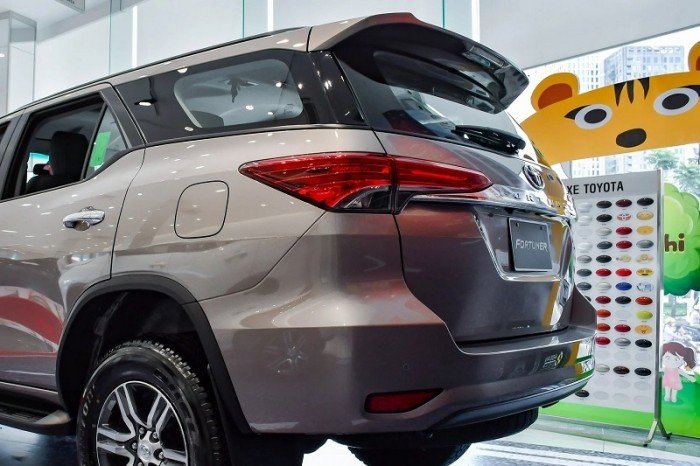 ‘Chơi tới bến’ Ford Everest, Toyota Fortuner giảm giá lăn bánh về mức ‘rẻ như bèo’ đầu tháng 3/2026 ảnh 4