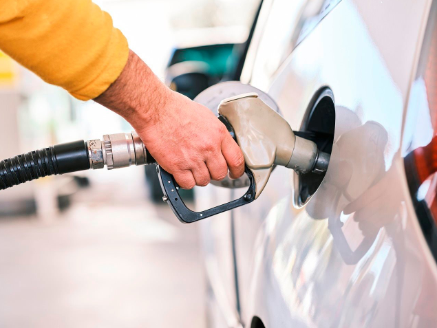 di-xe-dien-va-xe-xang-3