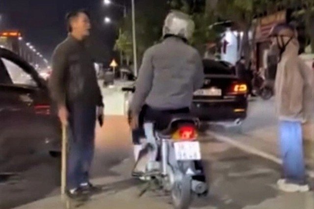 chan-xe-danh-nguoi-1