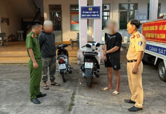 Nhom-thanh-nien-vi-pham-giao-thong-2