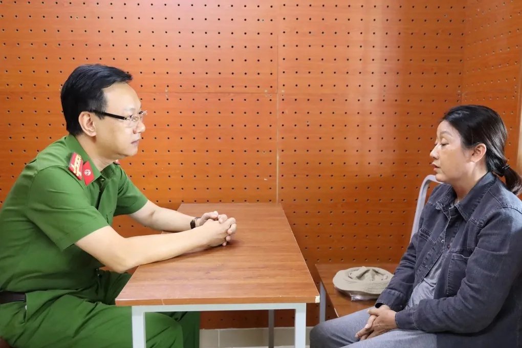 14-1773452077-can-tho-triet-pha-bang-nhom-chuyen-dan-canh-cuop-giat-tai-cac-diem-du-lich-dong-nguoi