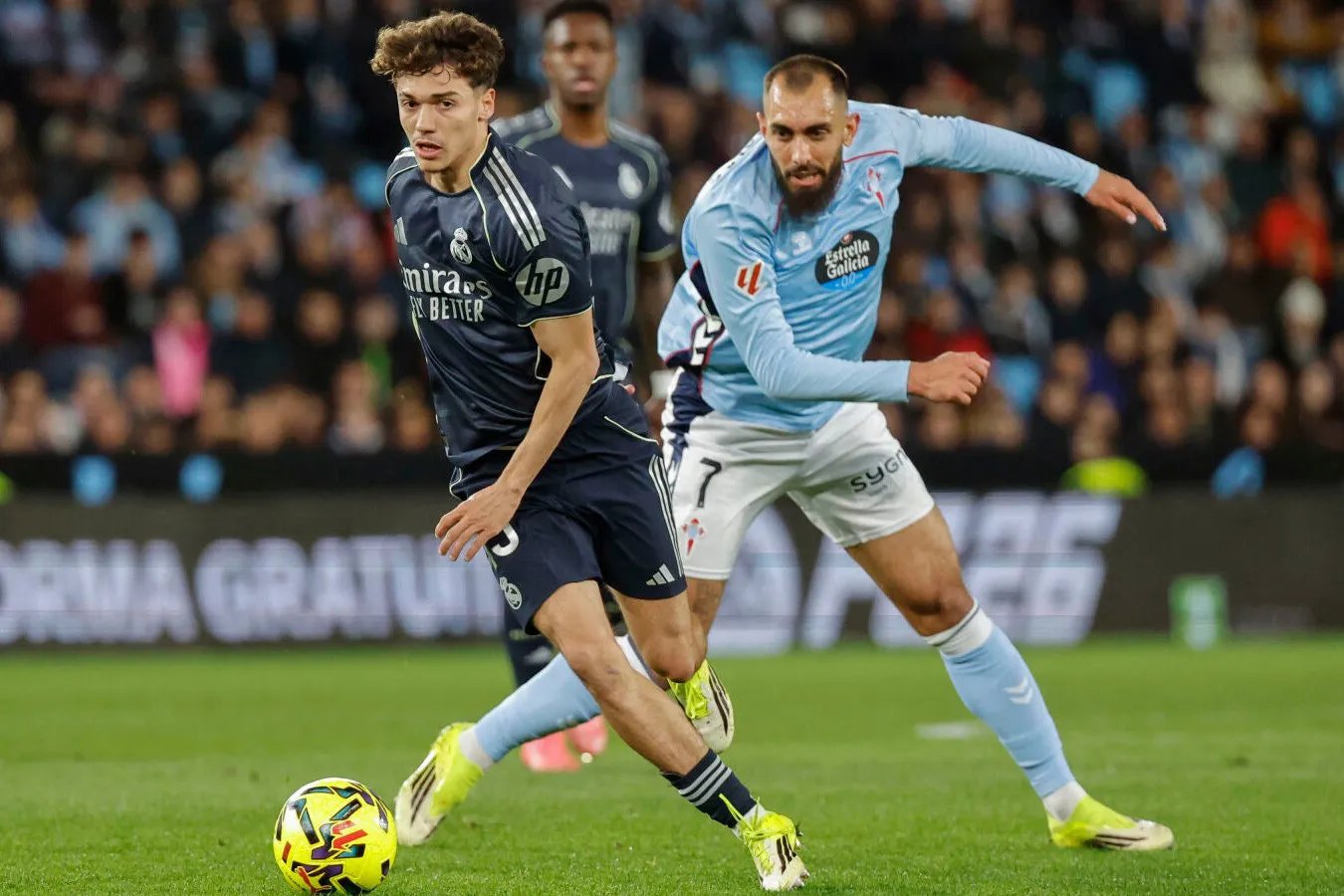 14-1773472265-thiago-pitarch-hien-tuong-18-tuoi-dang-lam-thay-doi-dien-mao-real-madrid