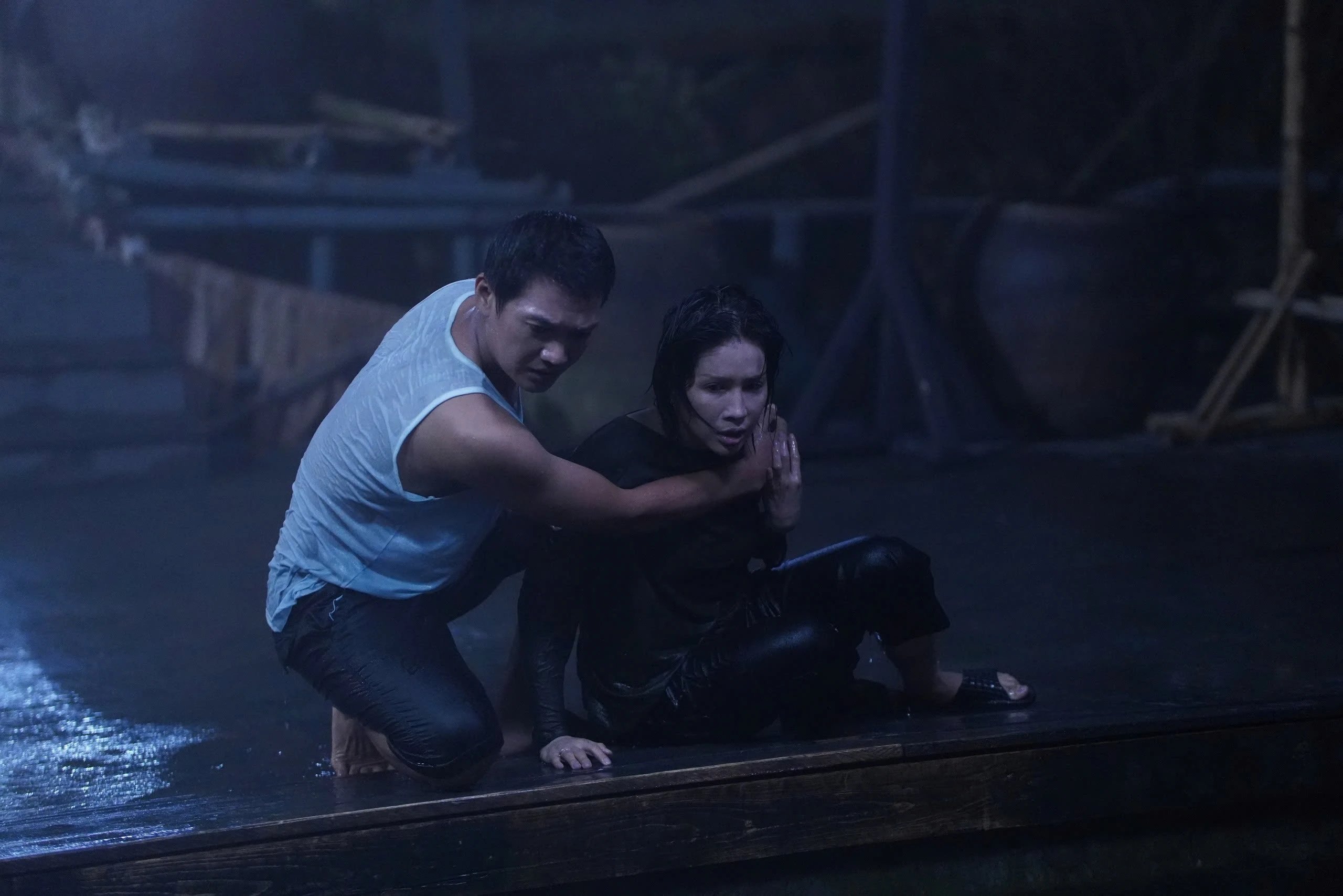 16-1773617747-quy-nhap-trang-2-yeu-kem-tu-kich-ban-den-dien-xuat