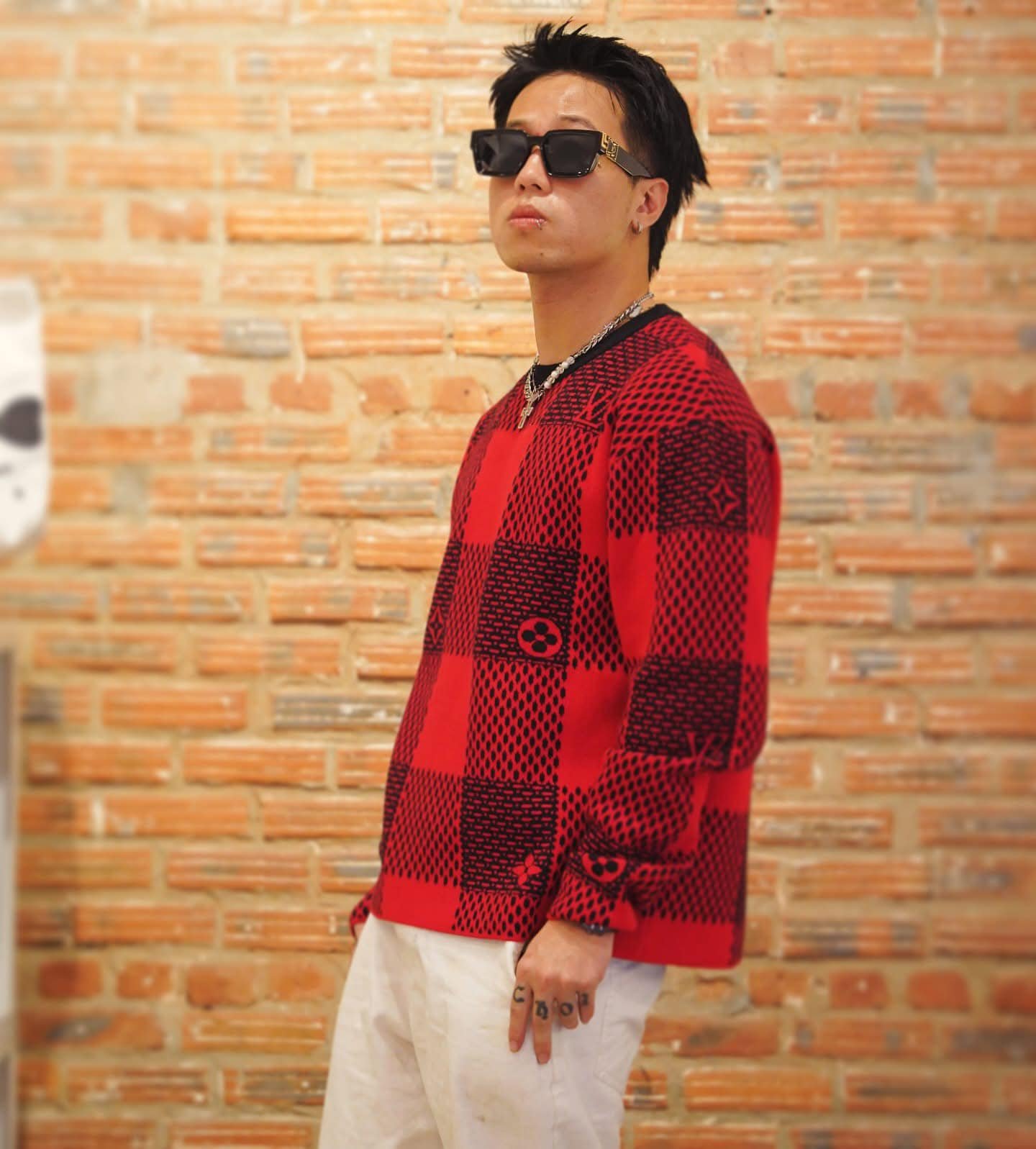 16-1773677325-mv-cua-richchoi-gay-tranh-cai-vi-long-ghep-quang-cao-web-ca-cuoc