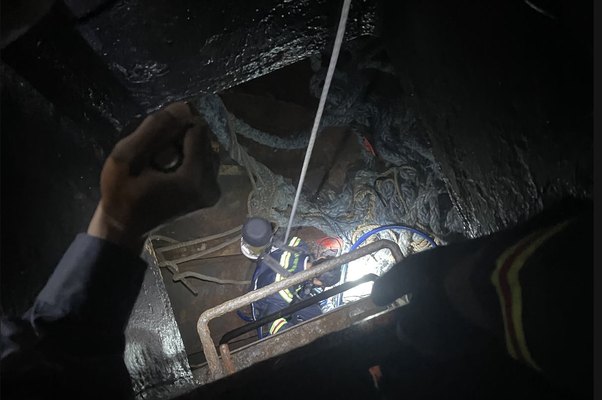 17-1773730094-3-thuyen-vien-tu-vong-thuong-tam-khi-xuong-ham-tau-hang-hut-nuoc-o-khanh-hoa