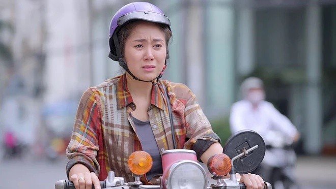 18-1773805126-le-phuong-gay-bao-mang-xa-hoi-voi-loat-loi-thoai-cuc-tao-bao-trong-phim-moi