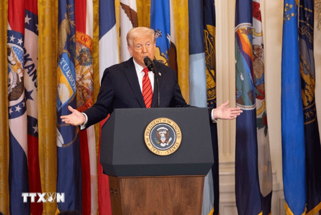 Iran-mo-lai-eo-bien-hormuz-2