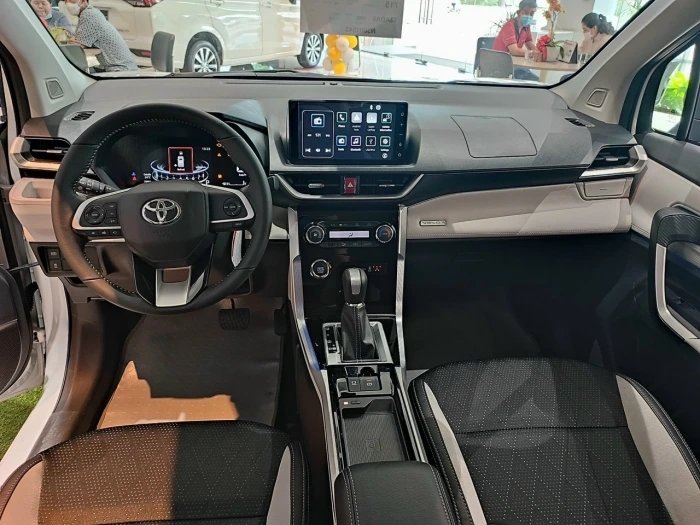 19-1773906338-dai-chien-mitsubishi-xpander-toyota-veloz-cross-giam-gia-lan-banh-giua-thang-32026-cuc-ky-hap-dan