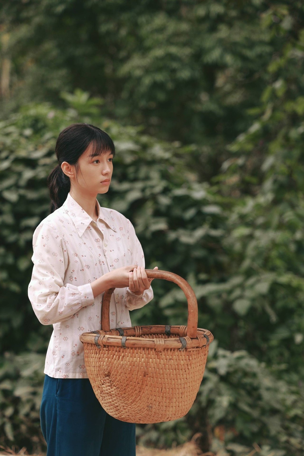 20-1773974215-duoi-day-la-ban-bien-tap-lai-noi-dung-phe-binh-phim-moi-cua-chau-da-theo-phong-cach-sac-sao-truc-dien-phim-moi-cua-chau-da-gay-tranh-cai-gan-mac-chua-lanh-nhung-kich-ban-day-ray-su-phi-ly