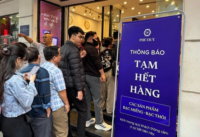 20-1773990386-gia-vang-hom-nay-giam-sau-nguoi-dan-ha-noi-xep-hang-mua-vang-dien-bien-tu-gia-vang-the-gioi-gay-chu-y-thi-truong