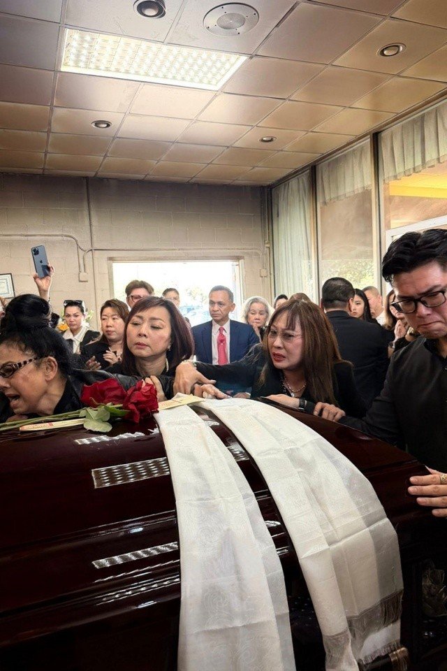 20-1773996570-me-kasim-hoang-vu-len-ke-hoach-dua-tro-cot-con-trai-ve-viet-nam-chia-se-tai-tang-le-thu-hut-chu-y