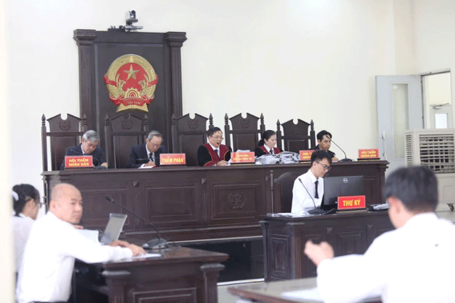 Con-trai-thong-dong-cuop-56-ty-cua-me-4