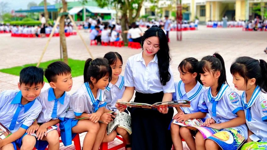 22-1774140726-co-giao-24-tuoi-tro-thanh-nguoi-dan-toc-o-du-dau-tien-trung-cu-dai-bieu-quoc-hoi