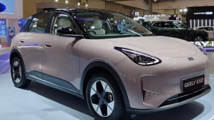 22-1774167842-geely-ex2-ex5-chot-lich-ra-mat-viet-nam-xe-dien-khoang-500-trieu-phev-chay-gan-1500km