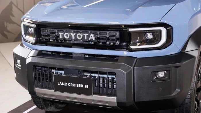 Toyota-Land-Cruiser-FJ-2026-1