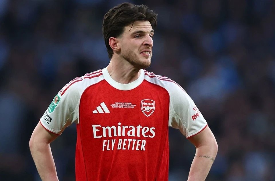 23-1774222249-arsenal-guc-nga-o-chung-ket-carabao-cup-giac-mo-an-bon-khep-lai