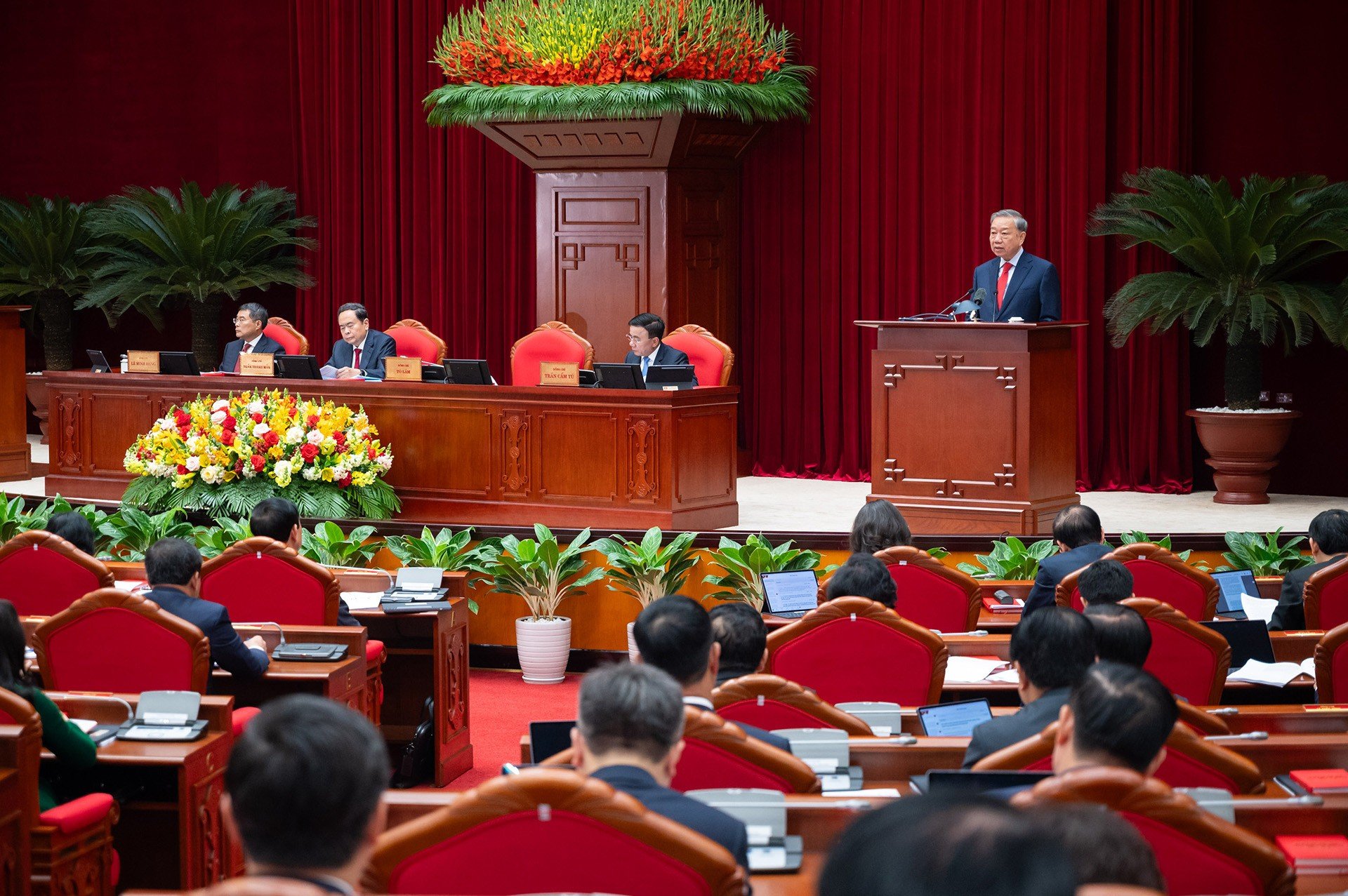 23-1774232714-khai-mac-hoi-nghi-trung-uong-2-khoa-xiv-ban-loat-van-de-he-trong-ve-nhan-su-va-phat-trien-dat-nuoc