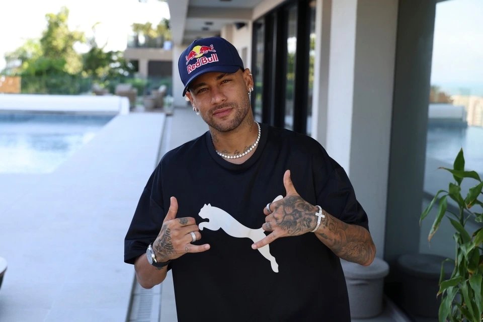 23-1774254438-neymar-va-nguy-co-danh-mat-vi-the-tai-doi-tuyen-brazil-khi-cai-toi-lan-at-tap-the