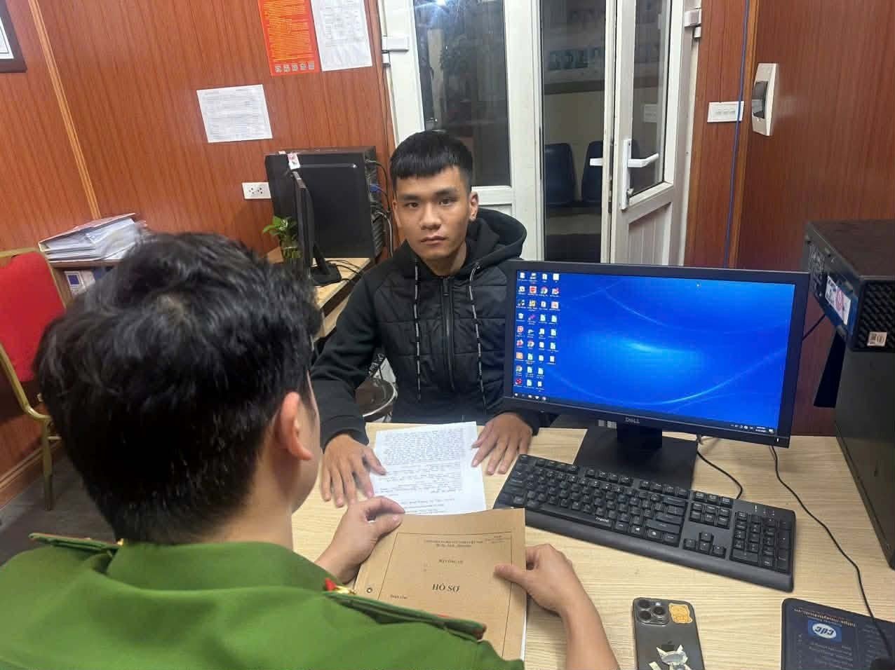 Triệu tập đối tượng đánh phụ nữ Định Công: Hành vi bạo lực bị lên án - Ảnh 2.