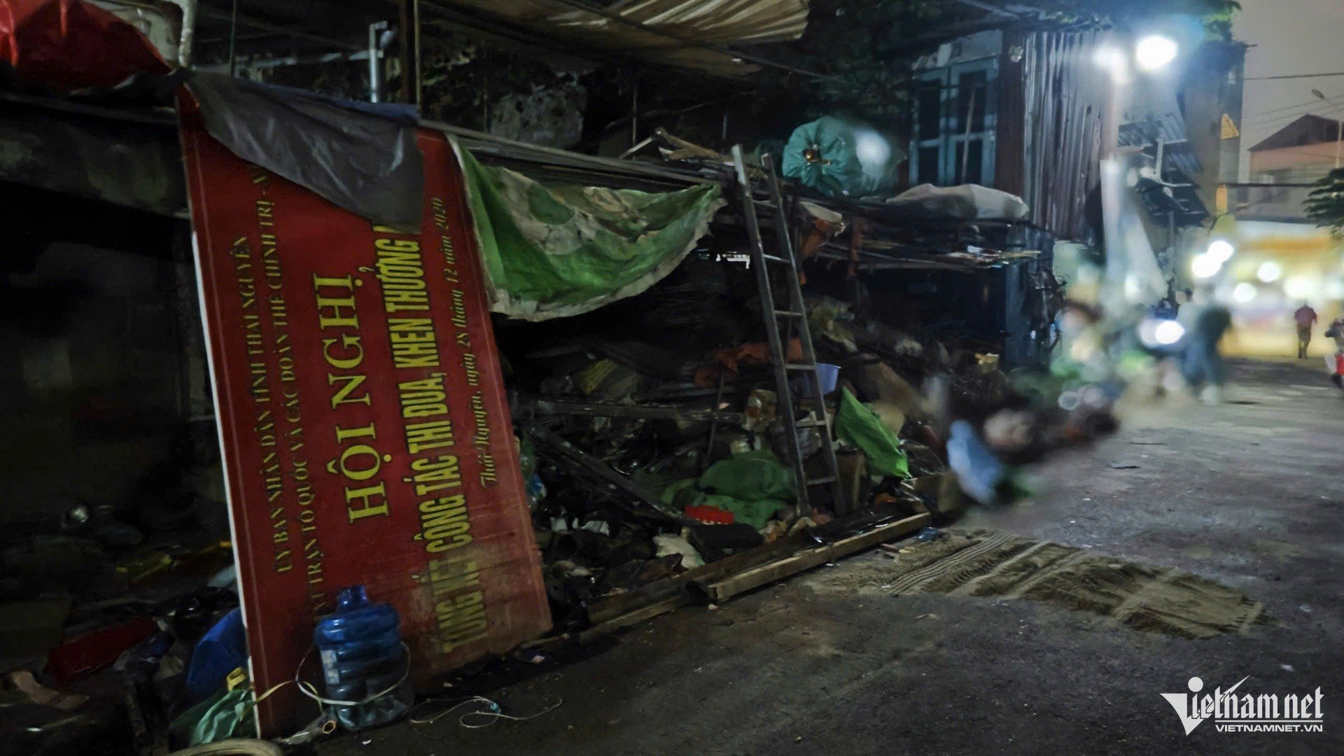 23-1774275700-no-lon-tai-diem-thu-mua-phe-lieu-mot-nguoi-tu-vong-tai-cho