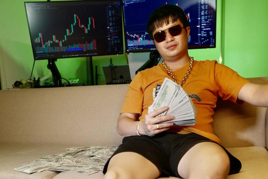 Mr Pips 'chi lương tháng' 350 triệu đồng cho hai cựu công an tư vấn pháp chế - Báo VnExpress