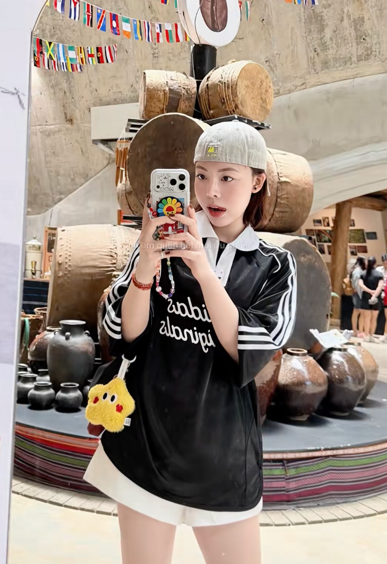 25-1774427123-phi-thanh-thao-va-pham-ly-duc-xoa-tan-tin-don-ran-nut-bang-man-tuong-tac-ngot-ngao