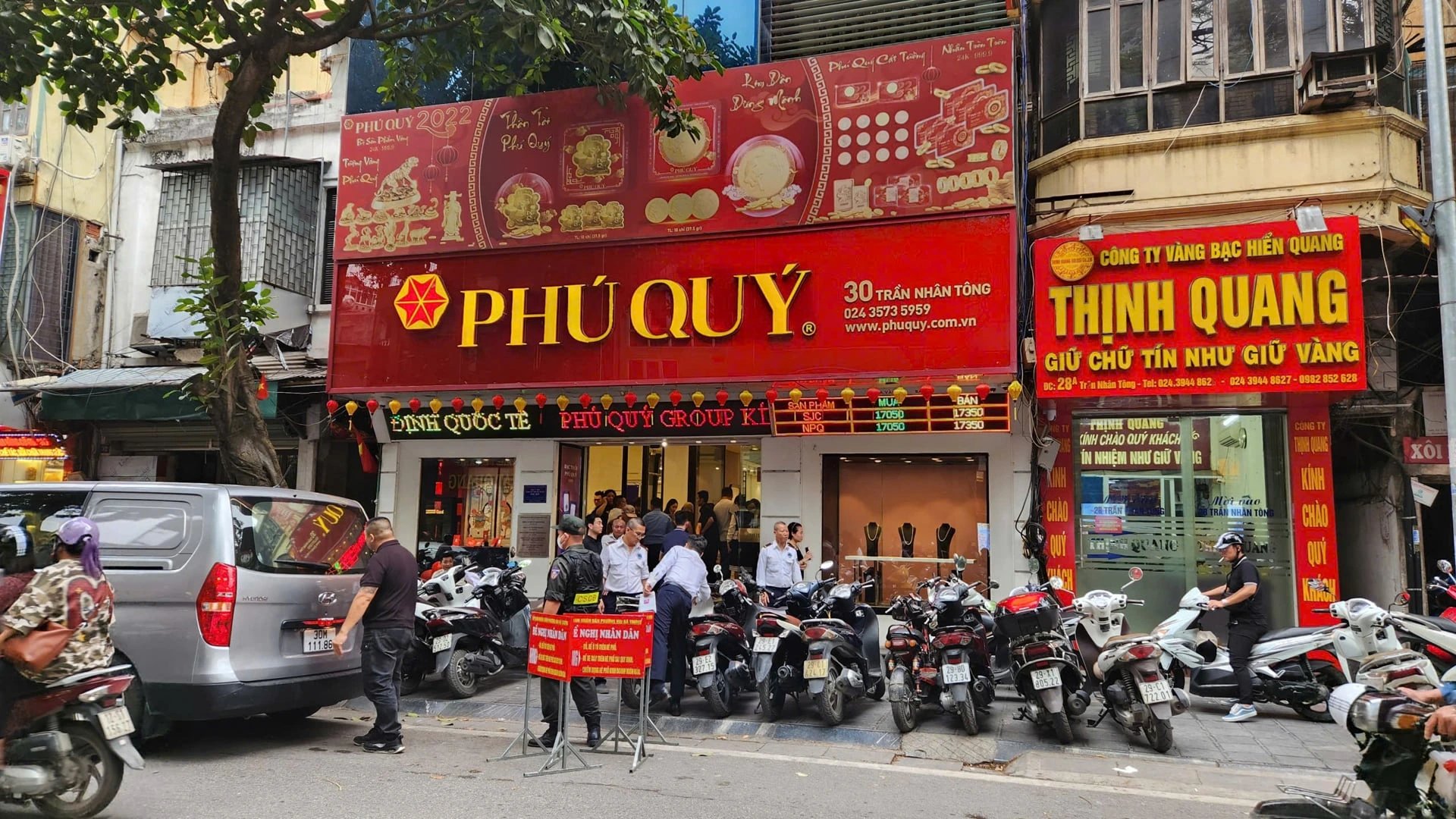 25-1774455937-su-that-viec-bao-tin-minh-chau-dong-cua-hang-loat-khach-hang-hoang-mang-gia-vang-cho-den-lao-doc-bat-thuong