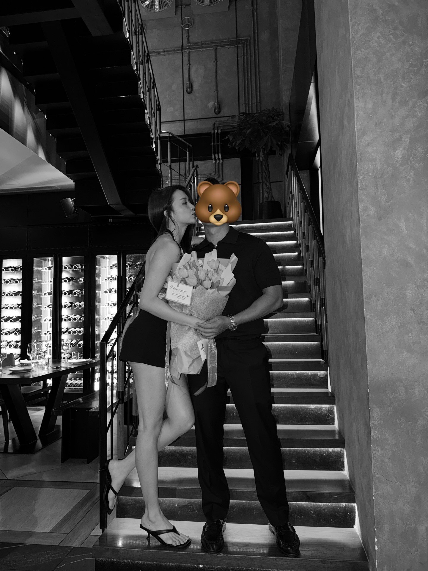 26-1774498046-chan-dung-ban-trai-thieu-bao-trang-thieu-gia-tap-doan-visual-cuc-pham