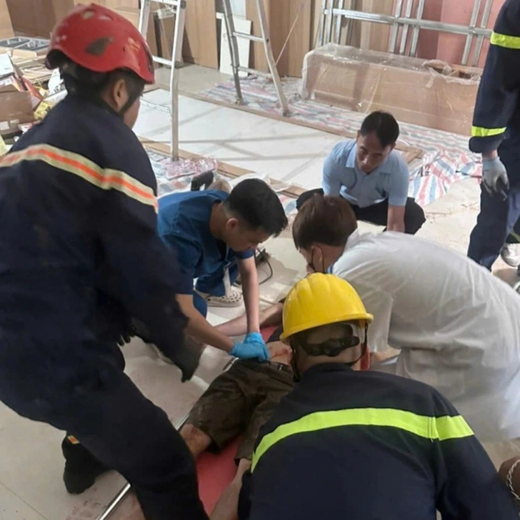 27-1774606502-bi-kich-tai-nan-lao-dong-tai-phu-tho-nguoi-tho-tu-vong-thuong-tam-sau-khi-ket-trong-thang-may