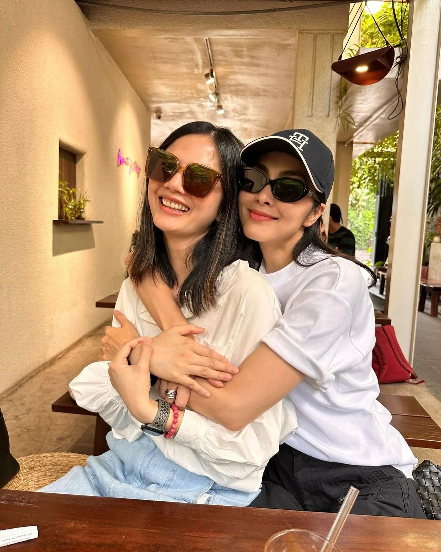 28-1774659601-tu-ac-nu-van-nguoi-ghet-den-cuoc-song-vien-man-noi-xu-nguoi-tinh-ban-20-nam-it-biet-giua-tran-van-anh-va-tang-thanh-ha