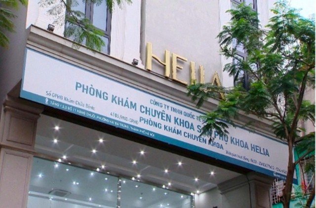 28-1774671611-loi-khai-co-gai-gia-mao-bac-si-phu-khoa-chi-hoc-het-lop-12-doa-benh-nhan-nho-hoc-lom-tren-mang