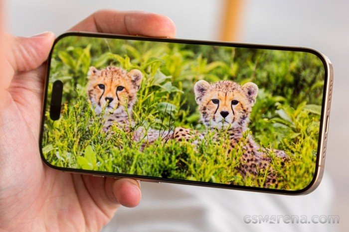 29-1774800319-day-la-chiec-iphone-pro-fullbox-re-nhat-viet-nam-cuoi-thang-3-trang-bi-khung-chang-kem-iphone-17-pro-max