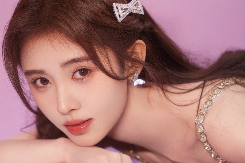 Mỹ nhân đẹp nhất xứ Trung bị tố